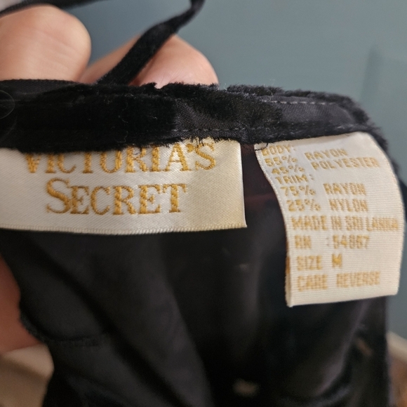 Vintage VICTORIAS SECRET Gold Label Black Burnout Velvet Teddy Lingerie Romper - Picture 3 of 4